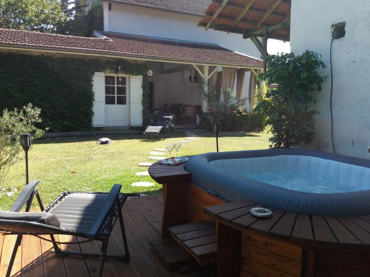 Les Eygletieres Bed and Breakfast Bourriot-Bergonce Εξωτερικό φωτογραφία