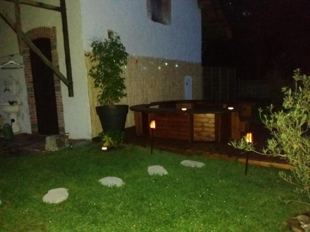 Les Eygletieres Bed and Breakfast Bourriot-Bergonce Εξωτερικό φωτογραφία